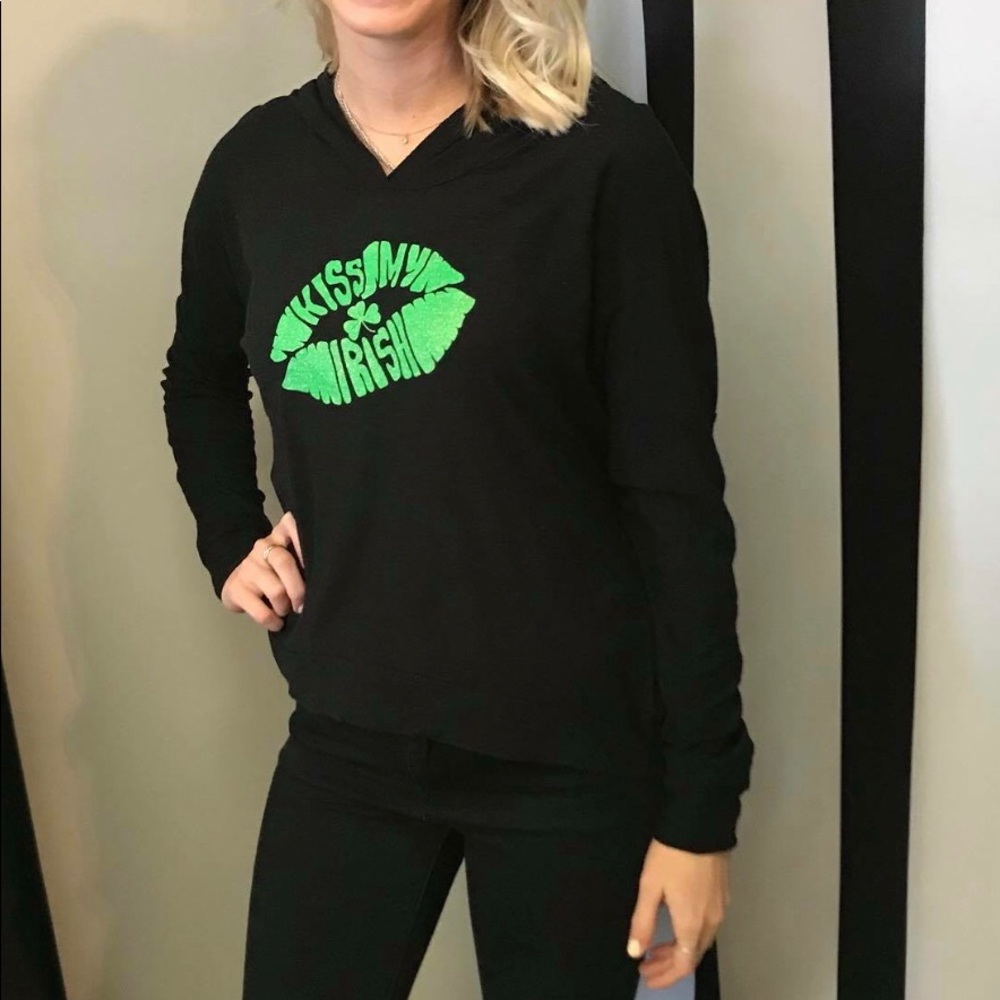 NWT St Pats KISS MY IRISH ☘️ lightweight hoody